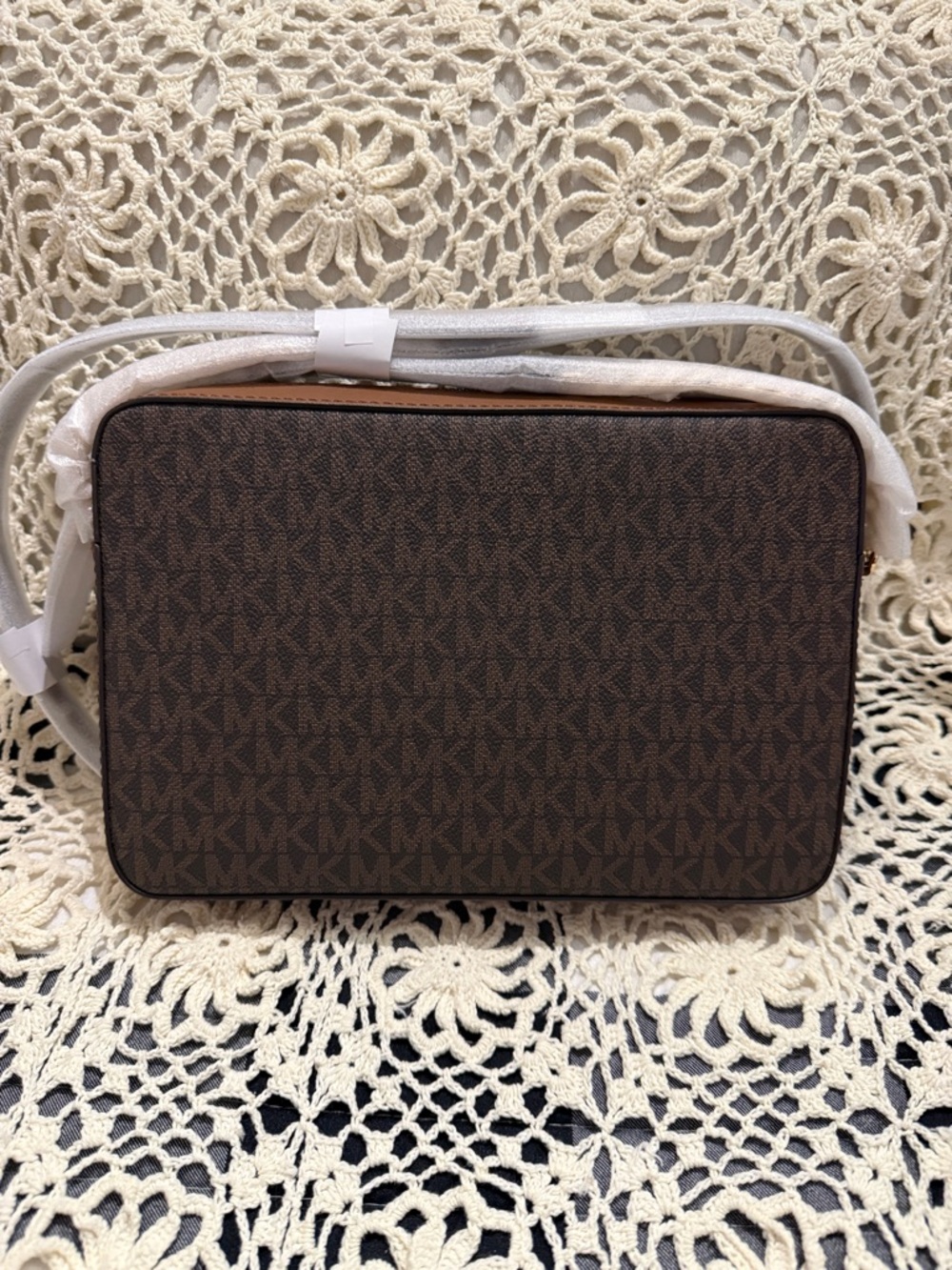 Michael Kors Brown MK Signature Crossbody Bag with Gold Logo - Picture 2 of 6